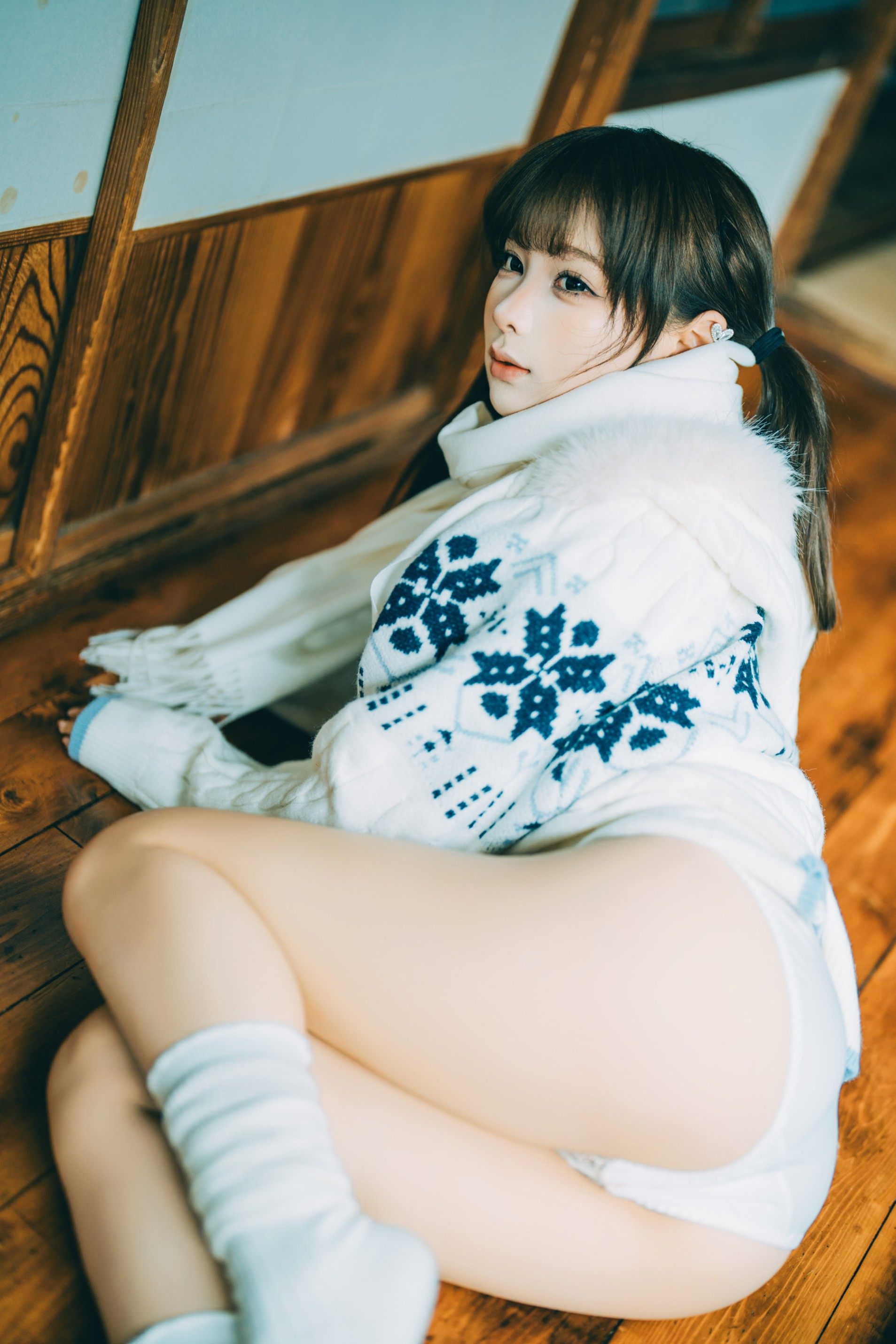情人节 [26P-270MB]