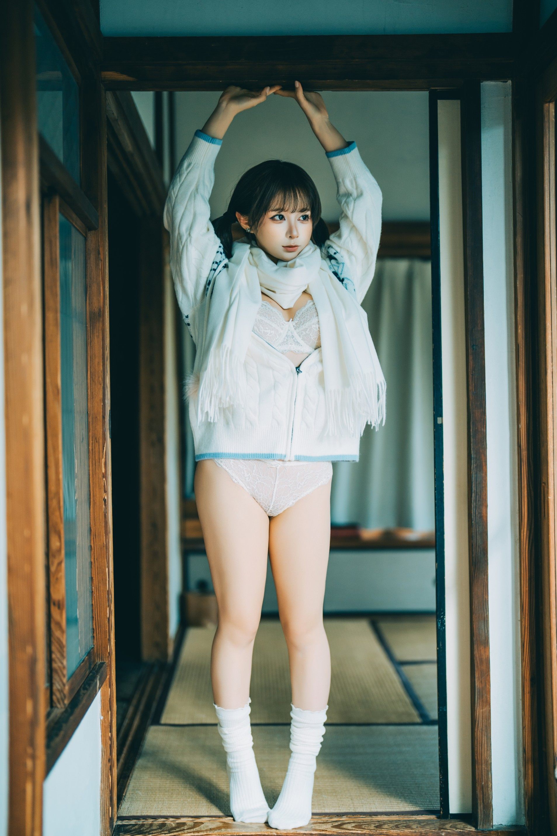 情人节 [26P-270MB]