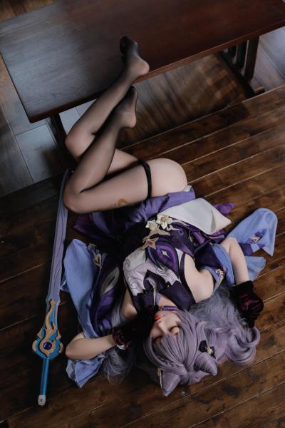 雪琪SAMA Vol.48 刻晴·绝对领域的破痕 Cosplay写真第 46 张