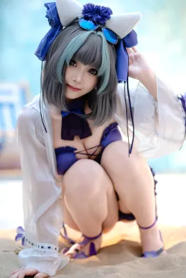 泳装柴郡
