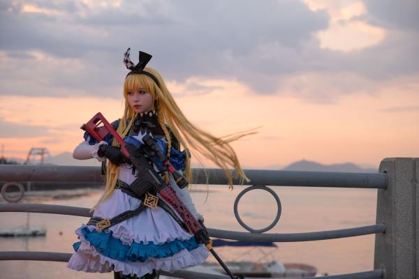 G44不会受伤 多娜多娜 爱丽丝 [35P-406MB] Cosplay写真第 17 张