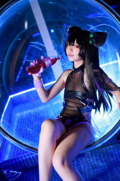 G44不会受伤 少女前线 KAC PDW 泳装 [15P-64.4MB] Cosplay写真第 5 张