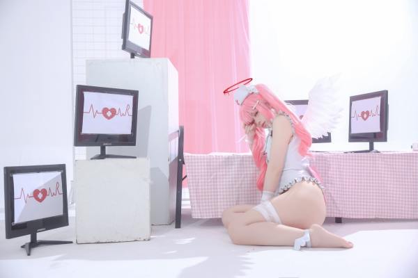 G44不会受伤 见习看护师 月夜见爱 [31P-453MB] Cosplay写真第 28 张