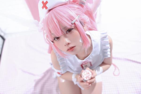G44不会受伤 见习看护师 月夜见爱 [31P-453MB] Cosplay写真第 12 张