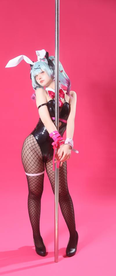 G44不会受伤 初音未来 兔子洞 [46P-551MB] Cosplay写真第 13 张