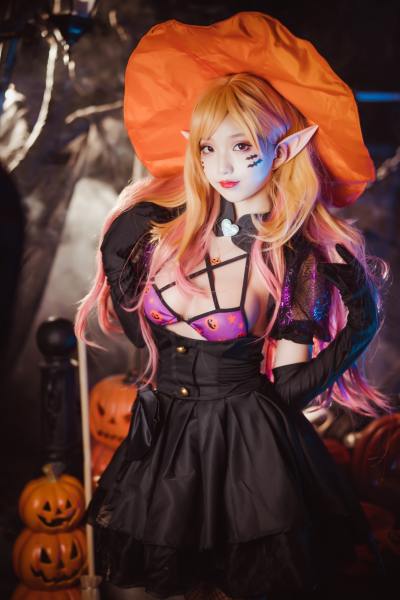 狐玖玖 更衣人偶坠入爱河 喜多川海梦 万圣节 [14P-284MB] Cosplay写真第 10 张