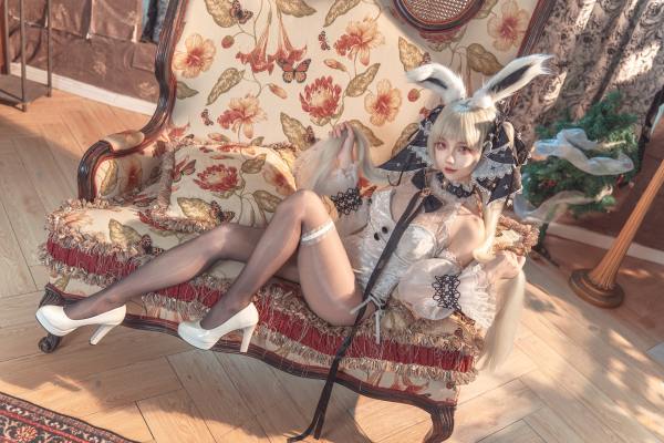 狐玖玖 碧蓝航线 可畏 白兔女郎 [25P-664MB] Cosplay写真第 3 张