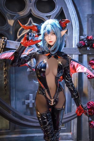 狐玖玖 碧蓝航线 雷根斯堡 [20P-307MB] Cosplay写真第 3 张