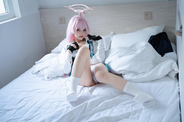 清水凪 碧蓝档案 小鸟游星野 [88P-384MB] Cosplay写真第 32 张