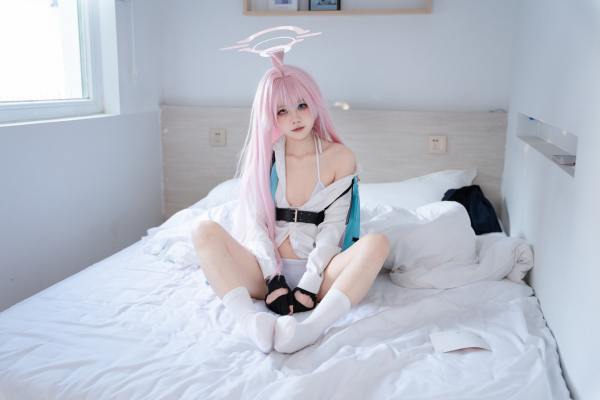清水凪 碧蓝档案 小鸟游星野 [88P-384MB] Cosplay写真第 39 张